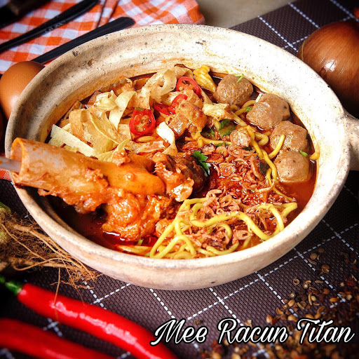 Mee Racun Titan