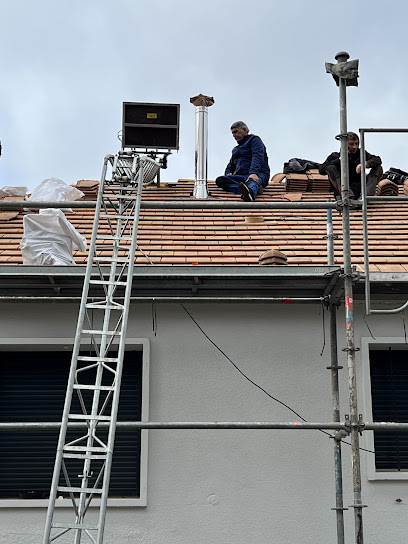 CHRISTOL COUVERTURE 92 : Couvreur