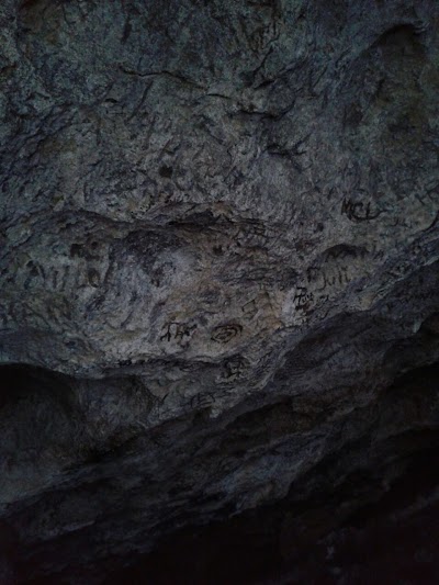 Photos of La Gruta