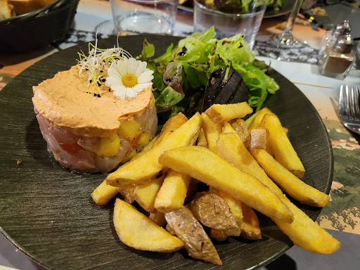 Photo 11 - Street Café