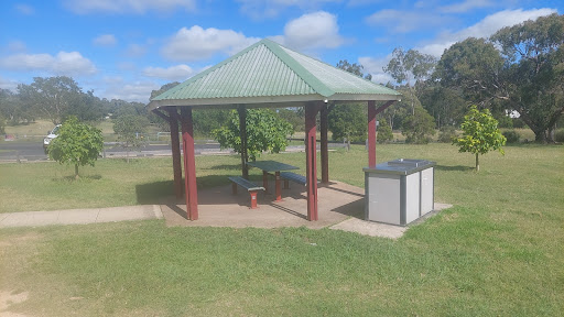 Public BBQ 1 Glenvale Park