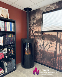 Photo n°6 de LENAIN PLANCHENAULT – Cheminées et poêles à Laval (53) à Saint-Berthevin (Magasin de poêles à bois)