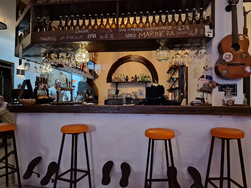 Julio’s Tap Room