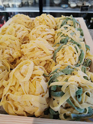 Photo n°47 de Raviolette - Pastificio - Ristorante di Pasta - Tourrettes sur Loup à Tourrettes-sur-Loup (Caviste)