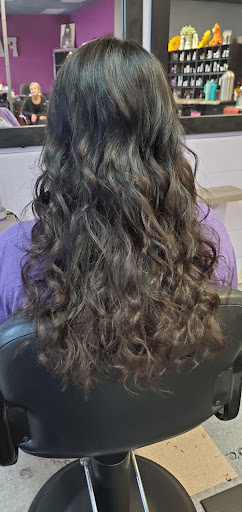 Twisted Hair Salon - Thumbnail