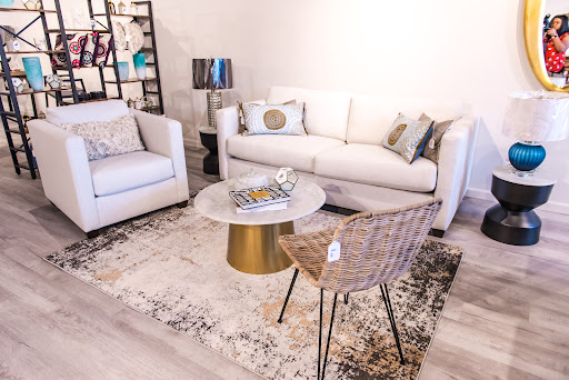 Sue's Chic Interiors - Visual