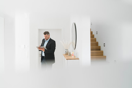 Lenhart Immobilien GmbH Bürgermeister-Wegele-Straße 6, 86167 Augsburg, Deutschland
