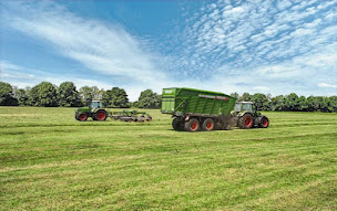 Photo n°28 de VERHAEGHE à Tilloy-lès-Mofflaines (Atelier de réparation de tracteurs)