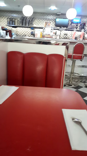 Ed's Easy Diner - Restaurant
