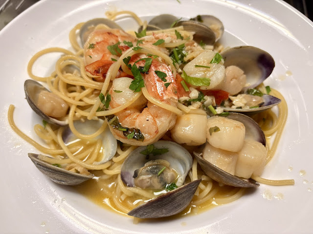 Beto’s Restaurant and Pizza by null