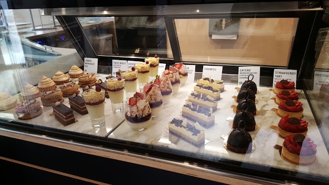 Patagonia's Ice Creamery & Chocolaterie