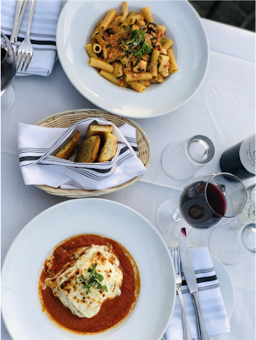 The Bottle Inn Hermosa by null