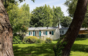 Photo n°71 de Flower Camping Le Port de la Chaîne | Camping 4 étoiles Pleubian à Pleubian (Terrain pour camping-cars)