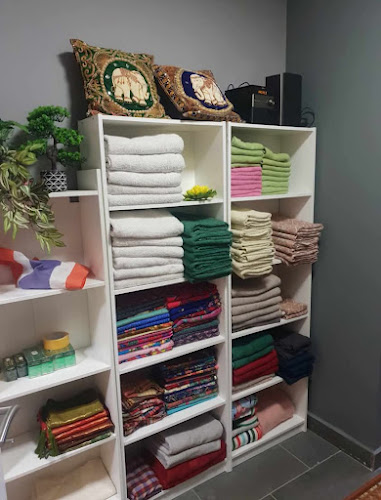 Vecsés, Fő út 12, 2220