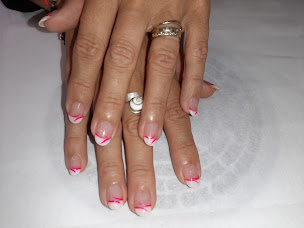 Photo n°2 de Ongles Virginie à Bourg-en-Bresse (Salon de manucure)