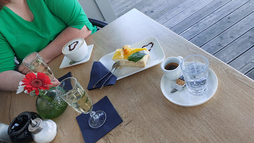 Beata's Café - Thumbnail