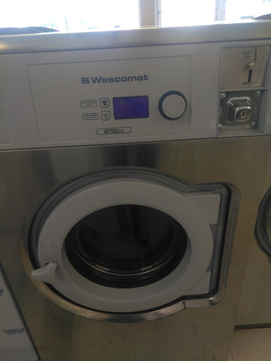 N & P Coin-Op Laundry & Cleaners - Thumbnail
