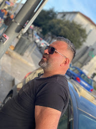 Photo n°7 de Ayyildiz coiffure à Saint-Fons (Salon de coiffure)