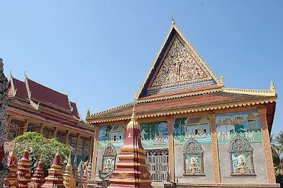 Photos of Po Banteaychey Pagoda