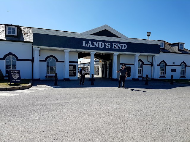 Lands End Visitors Centre