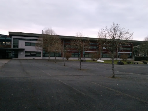Uruguay-France High School - Thumbnail
