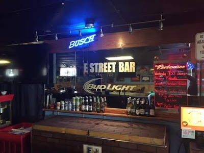 E Street Bar