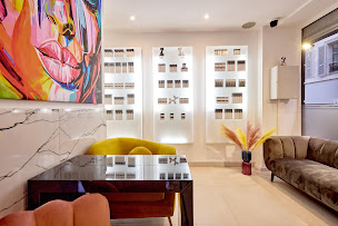 Photo n°21 de Skinclinik - Médecine esthétique & Épilation laser (depuis 2007) à Saint-Cloud (Centre d'amincissement)