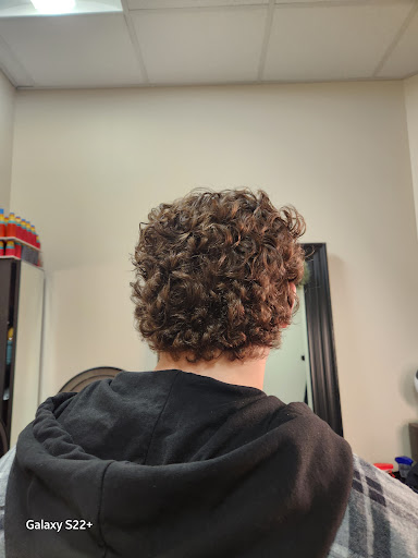 Ruby Abbott Hair Studio - Visual