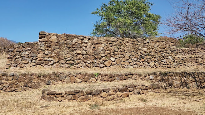Zona Arqueológica Teuchitlán o Guachimontones by null