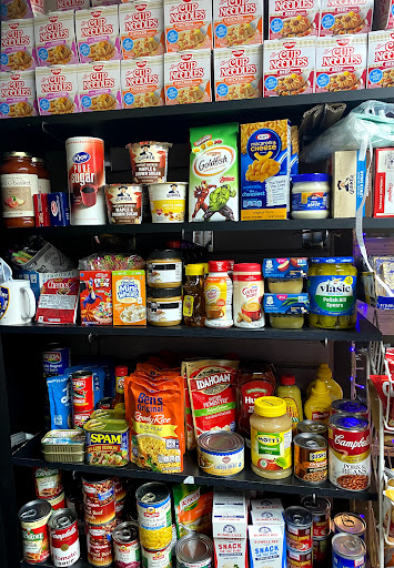 FOURM Gift Shop and Convenience Store - Thumbnail