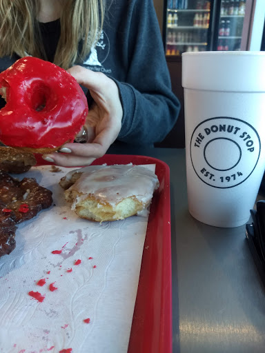 Donut Stop - Visual