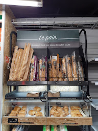 Photo n°9 de Carrefour Express à Loire-Authion (Magasin d'alimentation bio)