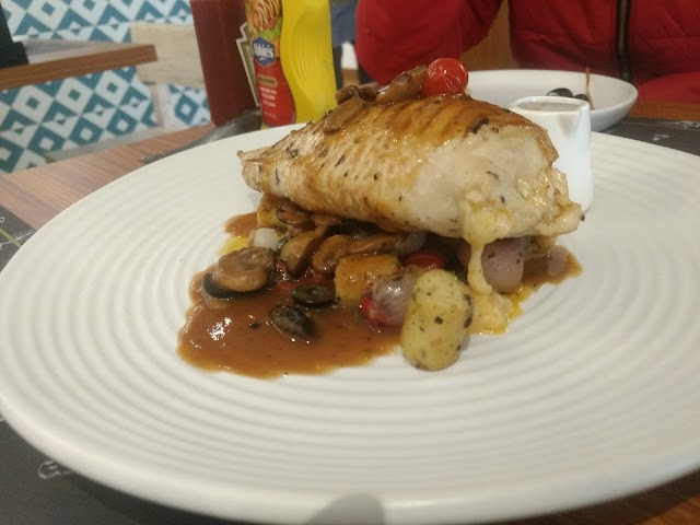 EVOO Eatery & Pizzeria