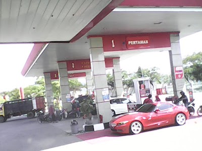 Gas Station