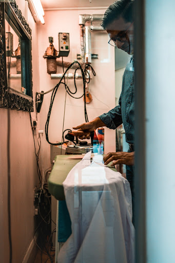 Angelz Dry Cleaners & Tailoring | London - Thumbnail