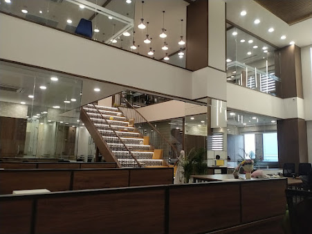 Af1qipombfacsvp9cgricrv5e3ywtkplyld5osuefnh2=s451 K No