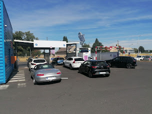 Photo n°4 de Eléphant Bleu à Châtellerault (Service de lavage haute pression)