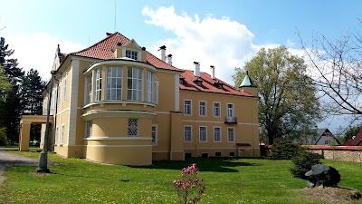 Photos of New castle Ratboř known as Chateau Kotera