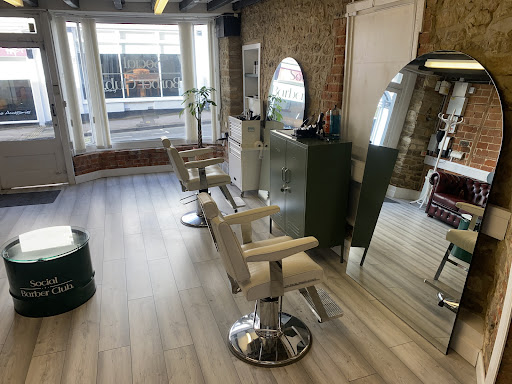 Social Barber Club.