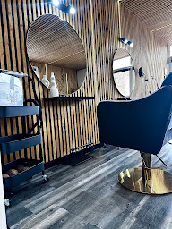 Photo n°3 de Coiffure by V à La Chapelle-de-Guinchay (Salon de coiffure)