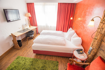 Patchworkhotel Alpenhof Donauwörther Str. 233, 86154 Augsburg, Deutschland