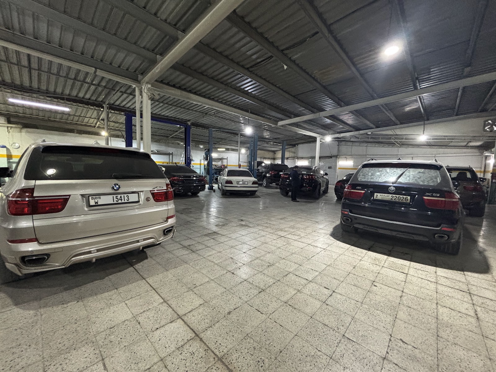 New Style Auto Maintenance Workshop Ind Area 2 Sharjah - صورة 3