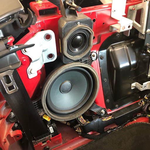 SRQ Customs - Visual