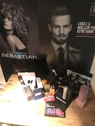 Photo n°4 de Laurent Coiffure à Riantec (Salon de coiffure)