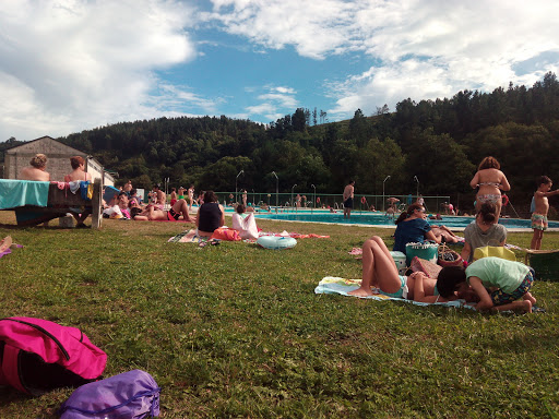 Piscina Municipal Guntin - Thumbnail