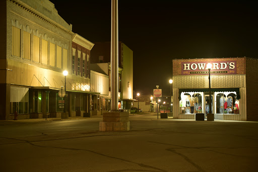 Howard's Department Store - Thumbnail