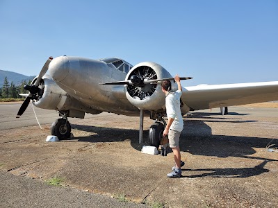 Siskiyou Smokejumper Base Museum