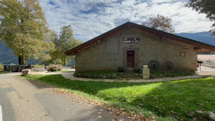 Photo n°2 de Domaine La Pierre à Sel: 45 couchages, salle de réception, avec Jacuzzis, sauna à Le Pontet (Lieu de mariage)