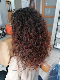 Photo n°25 de Le Maître Coiffeur à Harnes (Salon de coiffure)