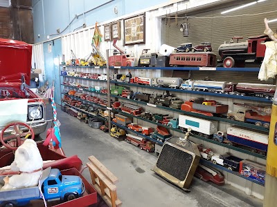 Lewis Antique Auto & Toy Museum